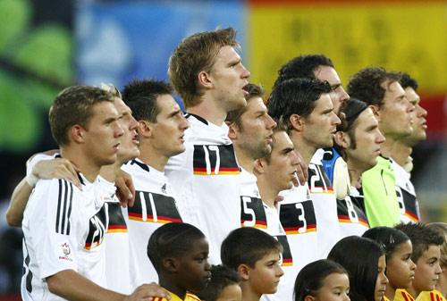 德国唱国歌欧洲杯原声（德国国歌独唱）